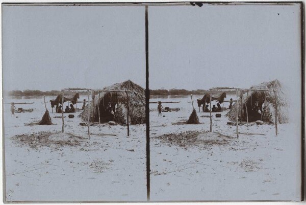 Cabane du chef Tamanakó dans un village Karajá