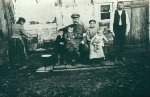 Schinzinger mit französischer Familie