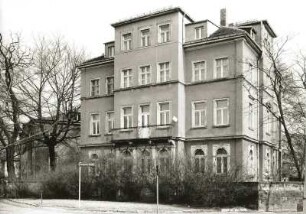 Dresden-Neustadt, Löbauer Straße 2 / Ecke Stolpener Straße. Wohnhaus (1851/1900). Straßenansicht