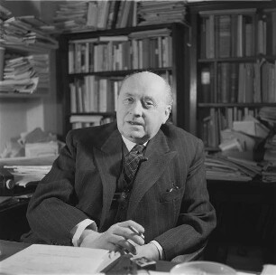 Benn, Gottfried (1886-1956; Arzt, Dichter)
