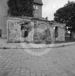 Portal des ehemaligen Zeughauses Glogau