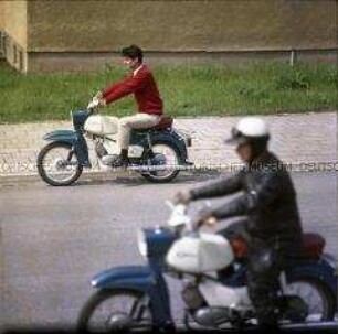 Neues Simson-Moped "Sperber"