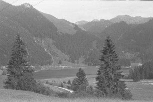 Spitzingsee: Blick vom erhöhten Westufer aus