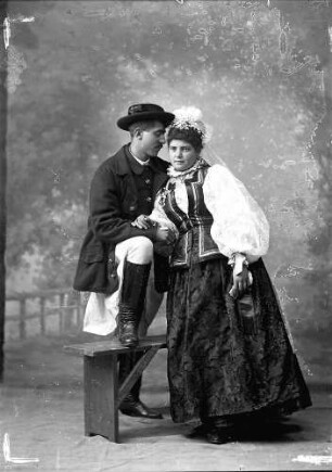 Rumänische Tracht