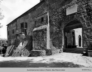 Castello di Gargonza, Monte San Savino