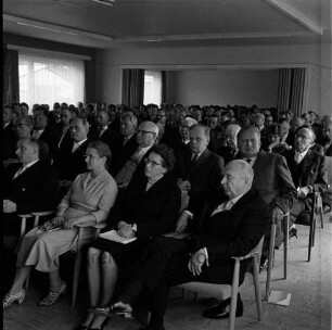 Wulfsdorf: Max-Planck-Institut für Kulturpflanzenzüchtung: Einweihung: Festakt: im Beisein des Gründers und Direktors Reinhold von Sengbusch und seiner Ehefrau Ursula