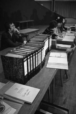 Erörterungstermin des Regierungspräsidiums Karlsruhe über die geplante Erweiterung der Oberrheinischen Mineralölwerke OMW