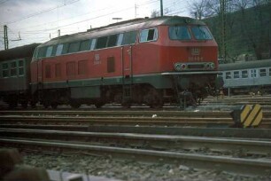 Bw Stuttgart Abstellbereich Nord Lok 110 395 Bnb_Wagen