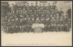Ansichtskarte Gruppenbild Postamt 13, Alte Jacobstraße [1/2]