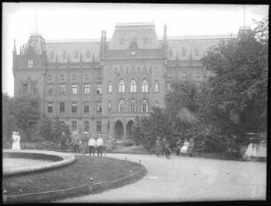 Stettin. Victoriaplatz mit Rathaus