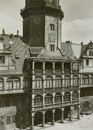 Dresden, Residenzschloss : Dresden. Residenzschloss. Großer Schloßhof, Nordseite, Altan und Hausmannsturm