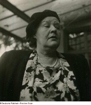 Thompson, Dorothy