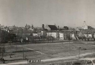 Vilnius. Ortsansicht mit Kirche St. Bernhardt von der Oberen Burg