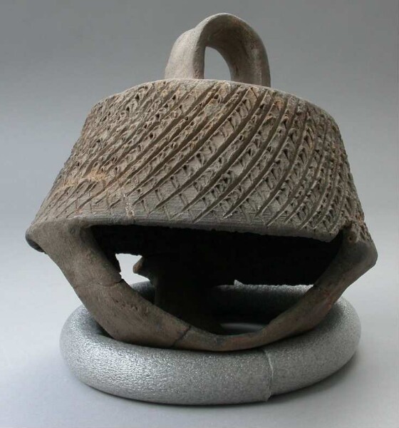 Clay vessel