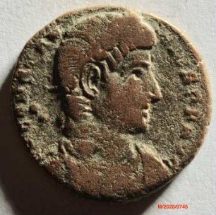 Römische Münze, Nominal Maiorina, Prägeherr Constantius II., Prägeort Trier, Original