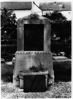 Grabmal Gaul, Friedhof; Hüttenberg, Goethestraße