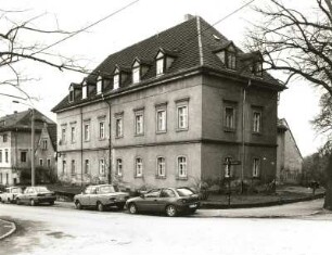 Dresden-Strehlen, Mary-Krebs-Straße 1. Wohnhaus (von Mary Krebs), Mary-Krebs-Straße 1/Ecke Altstrehlen. 2. H. 19. Jh. Eckansicht von Osten