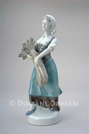 Porzellanfigur "Bäuerin mit Ährenbündel"