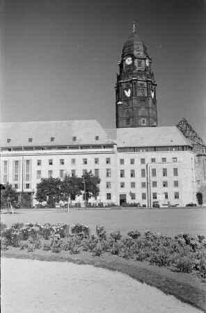 Dresden-Altstadt, Dr.-Külz-Ring 19. Rathaus (1904-1910, K. Roth, E. F. Bräter; Wiederaufbau 1948-1952, E. Leibold)
