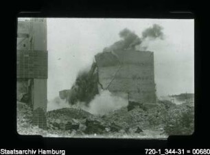 Sprengung einer Ruine