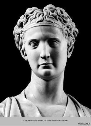 Grabmal des Bartolomeo Aragazzi : Tugend (Fortitudo?) vom Aragazzi-Grab (oder Engel?)