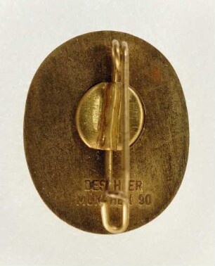 Abzeichen Bayerischer Landtag (mit Broschennadel) : Medaillensammlung Stenografische Sammlung. Abzeichen Bayerischer Landtag (Bayerisches Staatswappen auf weißem Grund und Aufschrift "Bayerischer Landtag", mit Broschennadel; rückseitig: Deschler München 90). Email, Metall; Maße 23 x 18 mm (1950/1960; Deschler & Sohn, München). Dresden: SLUB R c 0393