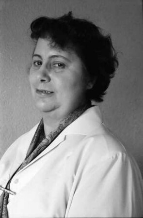 Freiburg: Städtische Bühnen; Frau [...], Souffleuse, Porträt