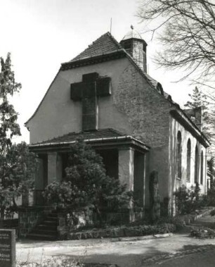 Meißen-Lercha, Lerchaweg. Kapelle (um 1910?) auf dem Friedhof Sankt Nikolai