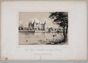 Das Jagdschloss Moritzburg bei Dresden von Südwesten über den Schlossteich gesehen