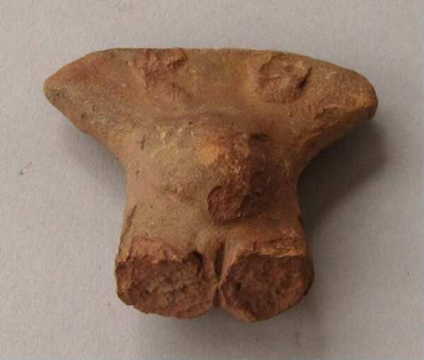 Figurine en argile (fragment)