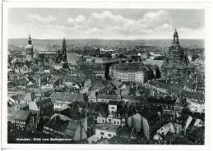 Dresden. Blick vom Rathausturm auf Dresden