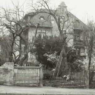 Dresden-Plauen, Friedrich-Hegel-Straße 12. Wohnhaus (bez. 1896)