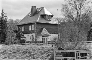 Bahnhof (Bahnhof, Massivmauerwerk, Fachwerk); Battenberg, Bahnhofstraße 29