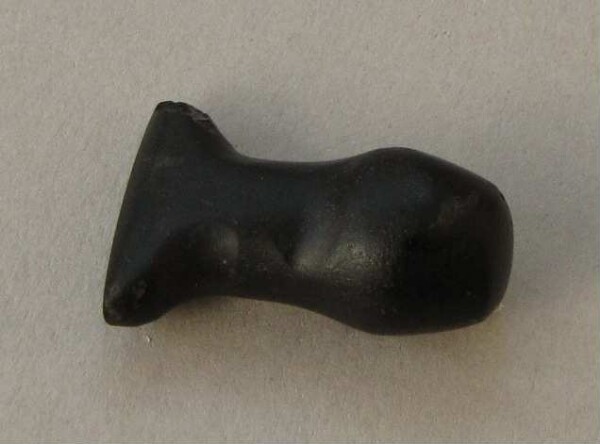 Obsidian lip peg