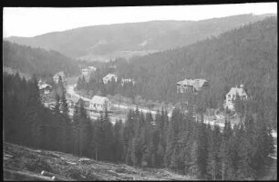 Bärenburg. Blick ins Tal