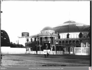 Sängerfest: Festhalle von Nordwesten