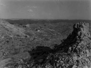 Granit Amba bei Dekemhare : Granit Amba. Unten im Tal ein Vorort der Stadt Dekemhare