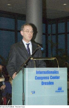 Prof. Hermann Kokenge, Rektor der TU Dresden, bei der Eröffnung "Get together"