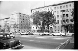 Kleinbildnegativ: Mehringdamm, 1980
