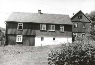 Hermsgrün-Wohlbach, Obere Dorfstraße 21. Zweiseithof?