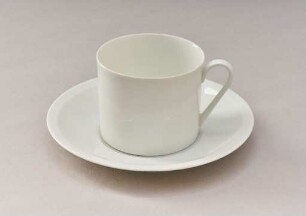 Tasse mit Untertasse Form "Arzberg 2050"