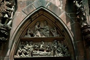 Südliches Chorportal — Krönung und Tod Mariens