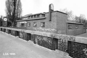 S-Bahnhof Sundgauer Straße, Empfangsgebäude, Bahnsteig; Berlin, Steglitz-Zehlendorf