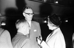 13. Tagung 1963 Medizin; Eröffnung Lindau 1.7.63: S. Bachl, Graf Lennart Bernadotte, Schwarzhaupt