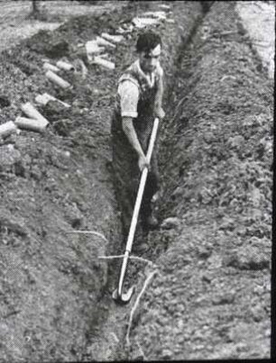 Nacharbeit der Grabensohle