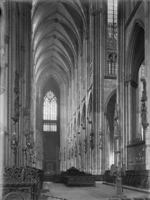 Dom Sankt Peter und Maria (Innenraum) — Langhaus, Nordseite