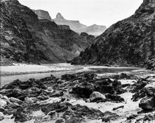 Colorado River : Der Colorado River beim Durchfließen einer Schlucht des Grand Canoyn.