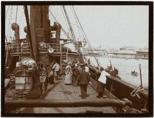 Im Hafen v. Alexandrien [Alexandria]
