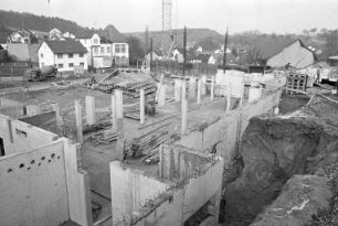 Bau der Sport- und Mehrzweckhalle "Lustgartenhalle" in Hohenwettersbach