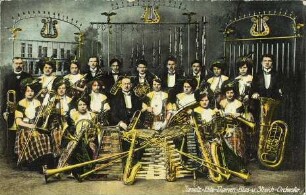 Janietz-Elite-Damen-Blas- u. Streich-Orchester.